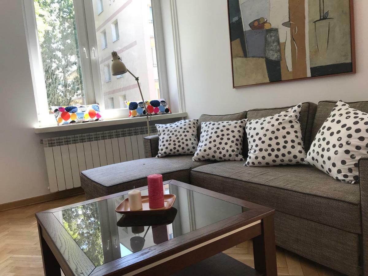Nina Na Bielanskiej Warschau Buitenkant foto